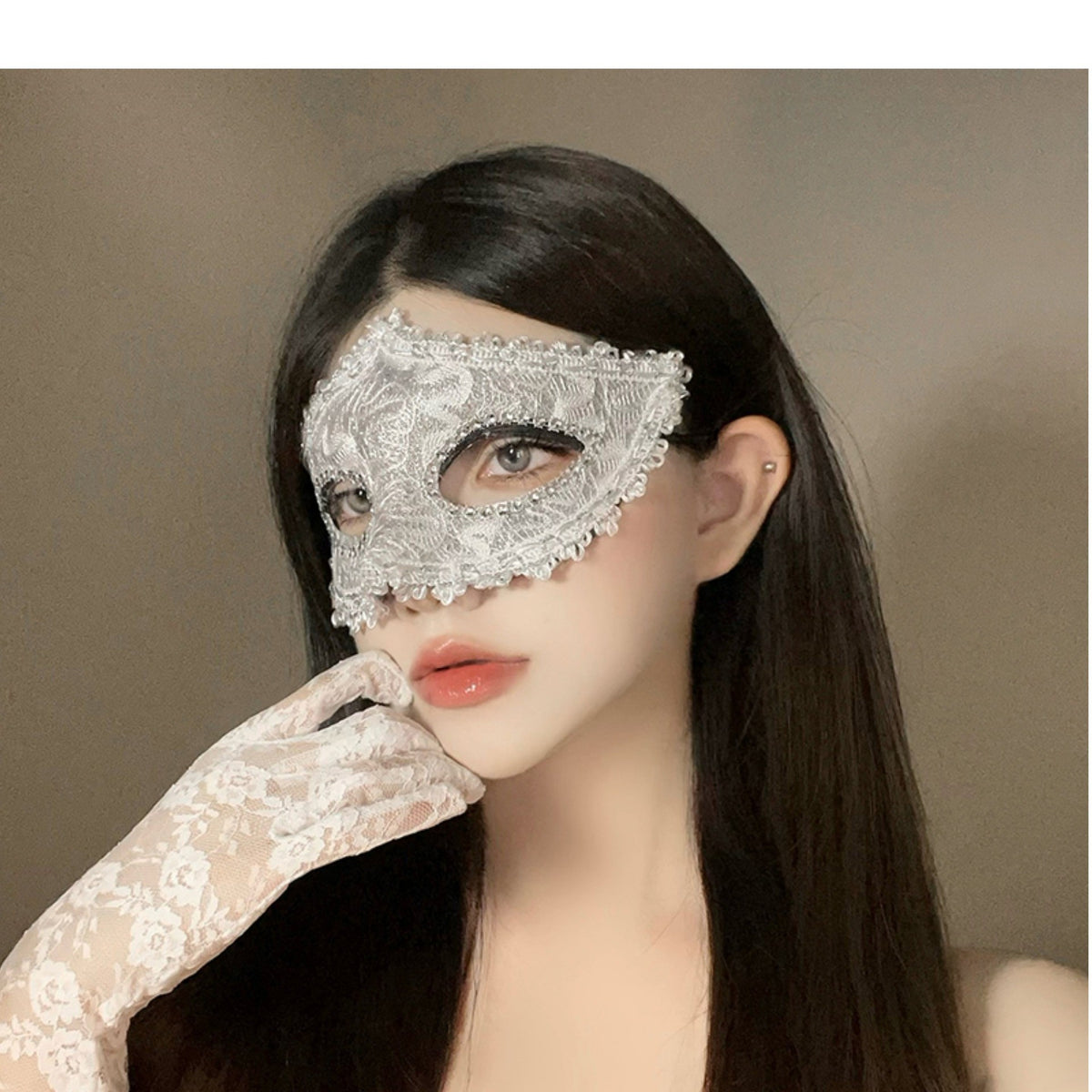 Halloween Anime Half-Face Mask - Plastic