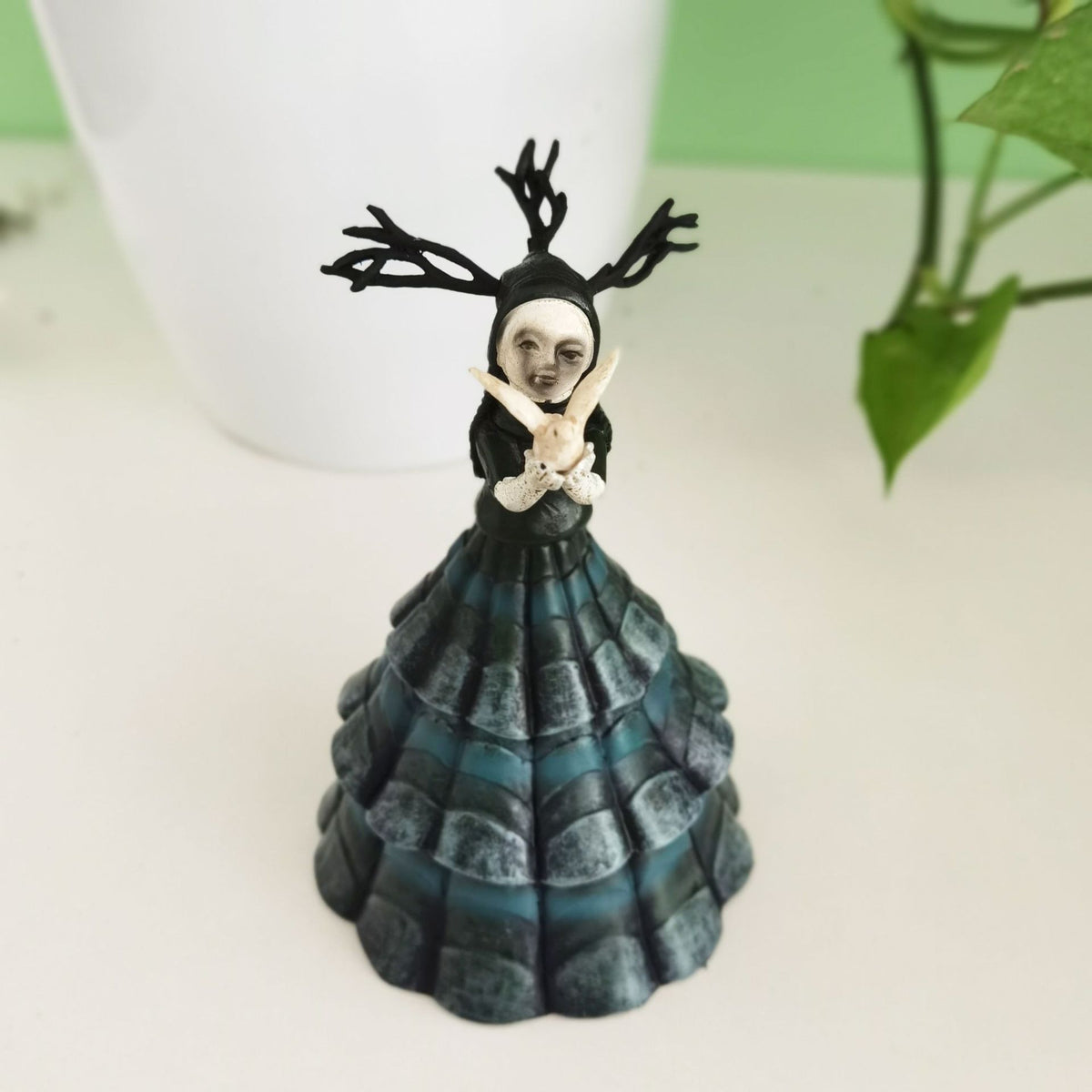 Halloween Witch Resin Garden Decoration