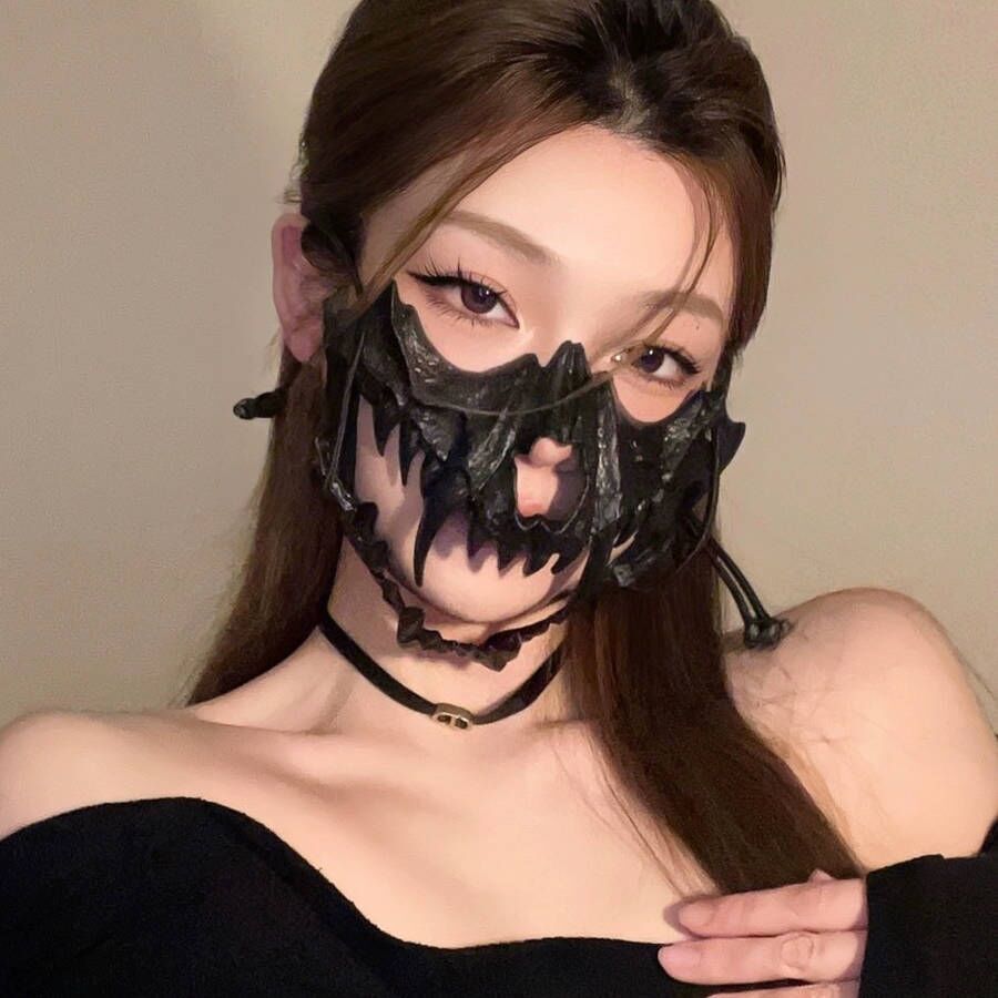 Halloween Anime Half-Face Mask - Plastic