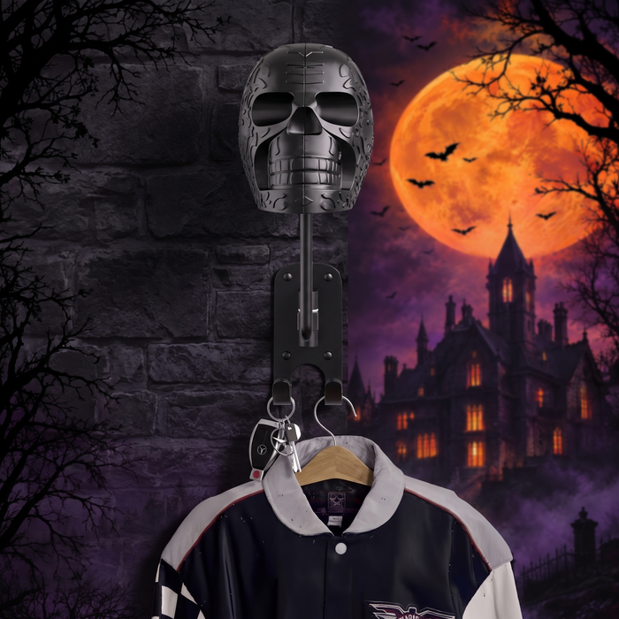 Halloween Metal Skull Helmet Holder Wall-Mounted Hat Rack — Hallowicked hero (SUHODWS00045)